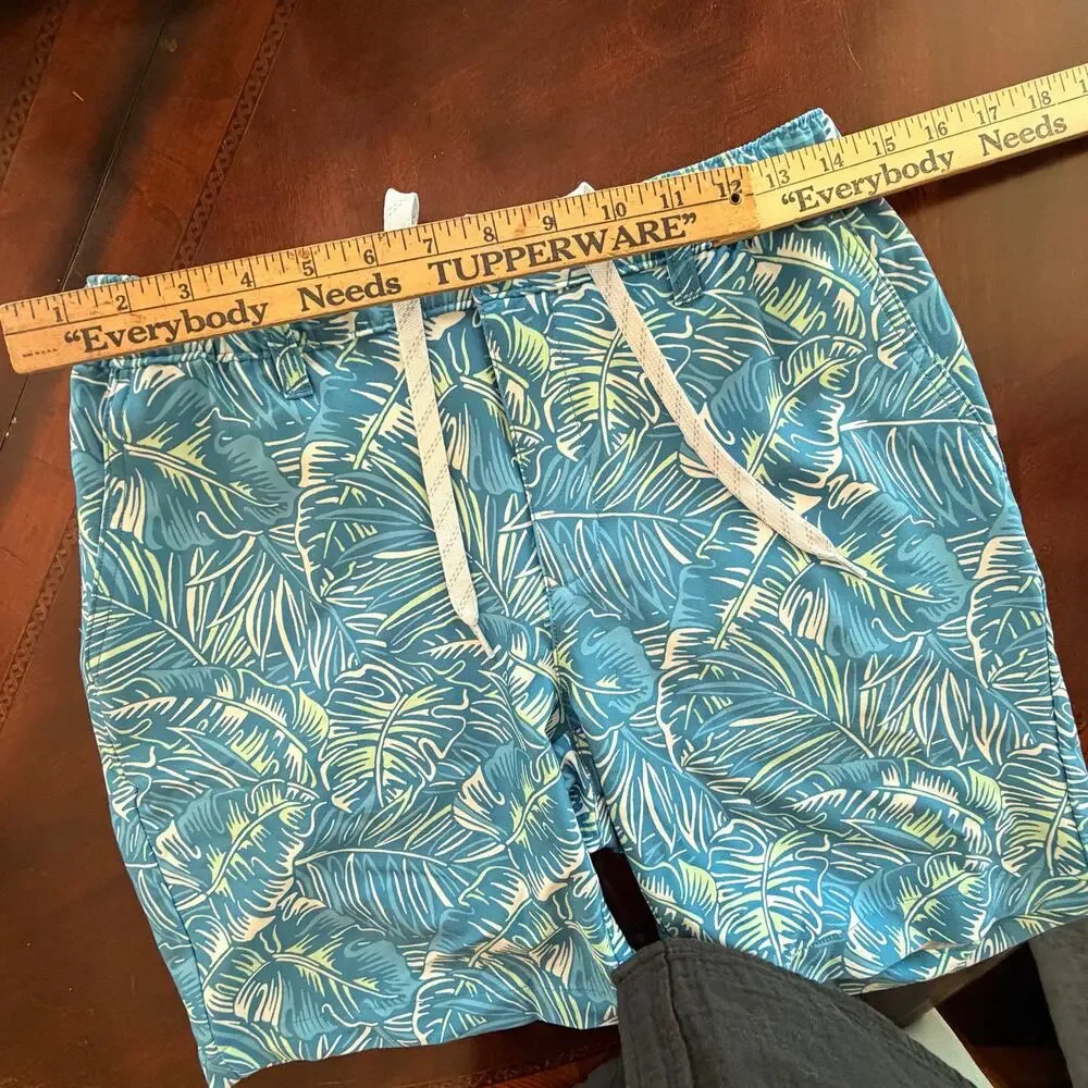Chubbies Men's Everywear Performance Short Frequent‎ Floaters Small 8’’ inseam